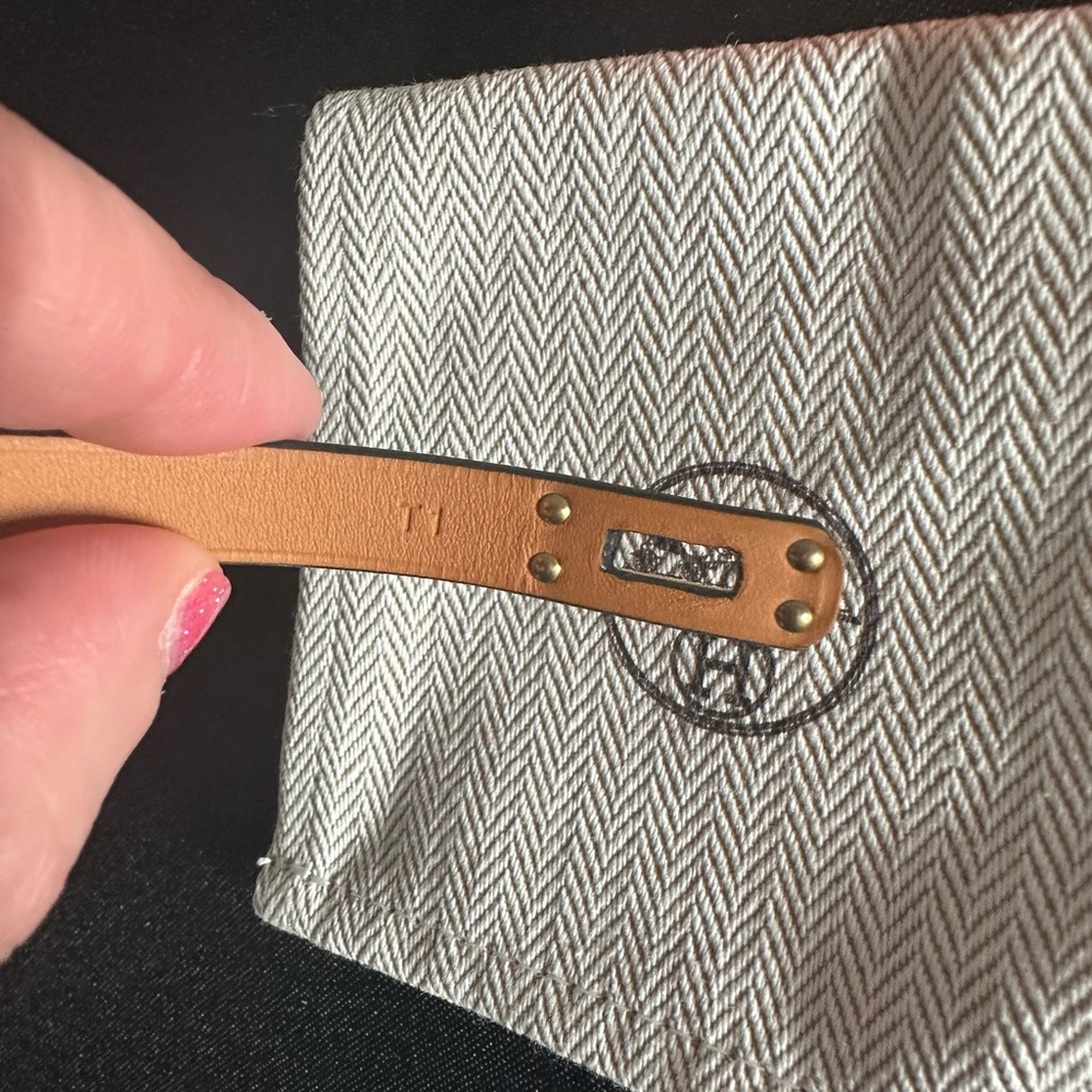 Hermes Black Double Tour Leather Bracelet with Gold Hardware - Picture 5 of 9